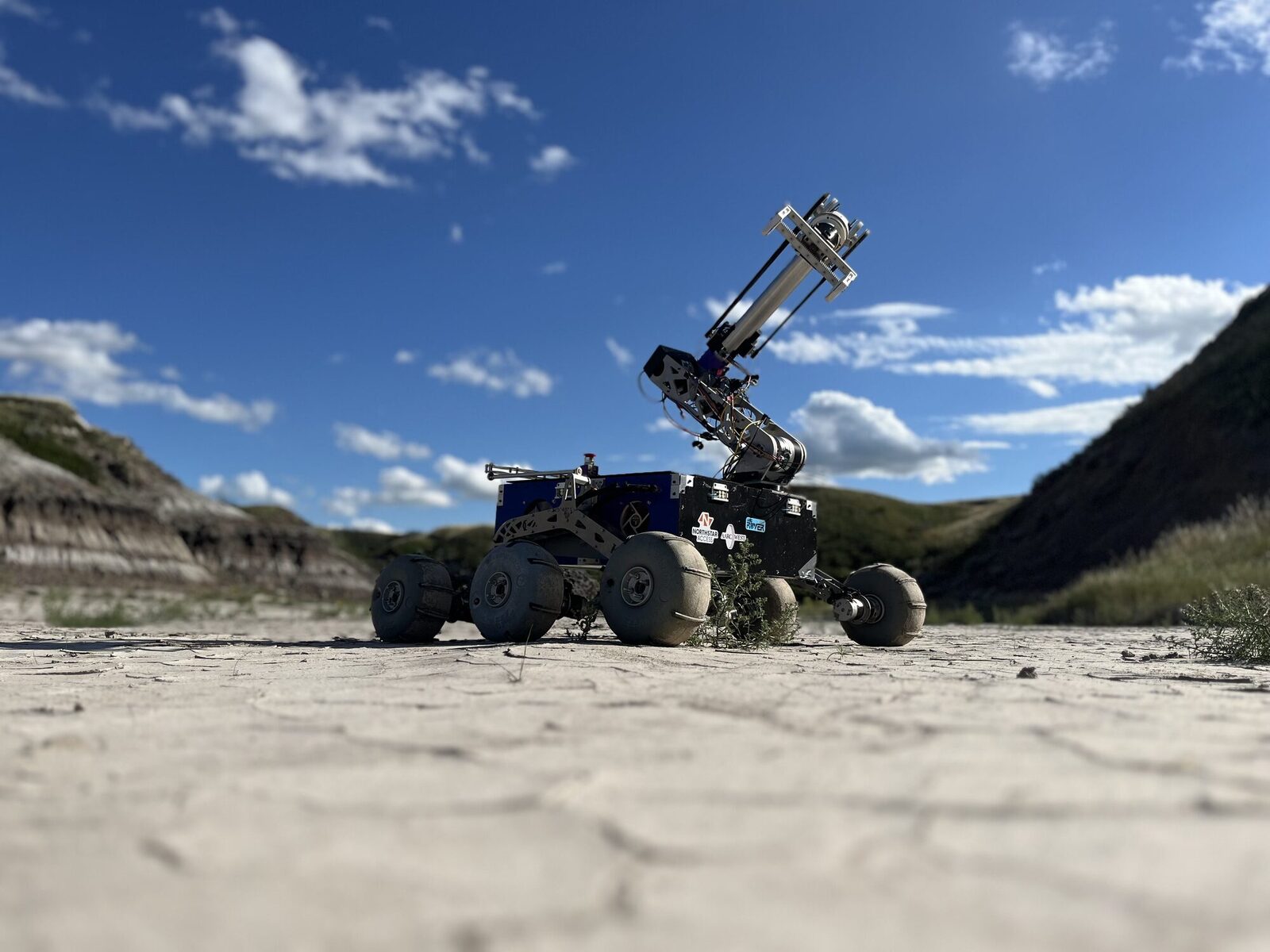 Six-wheel rocker-bogie in the Drumheller badlands.