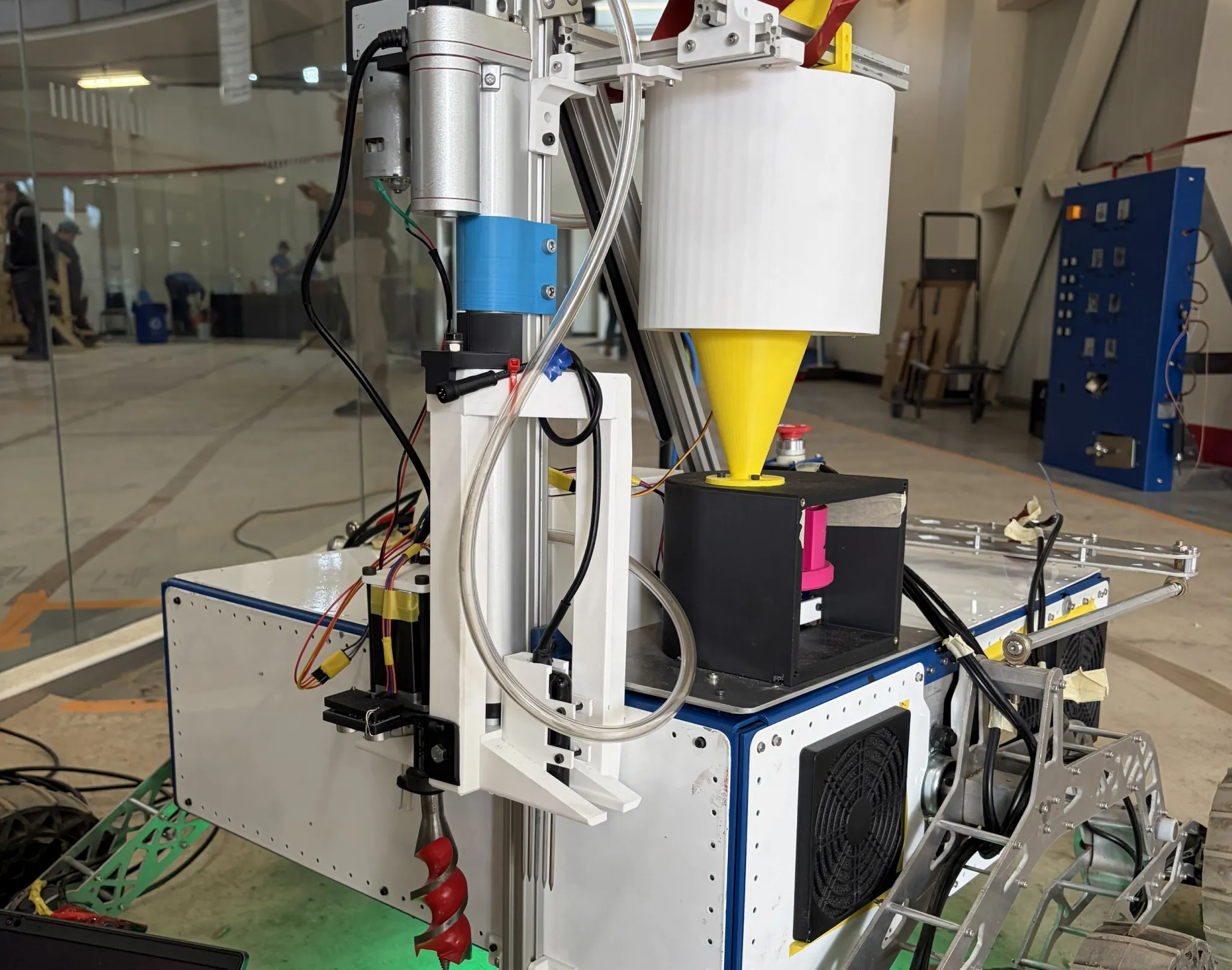 Rover Lab subteam at work.
